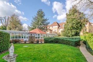 PHOTOS SHOW GENERAL VIEW OF A RETIREMENT DEVELOPMENT- click for photo gallery